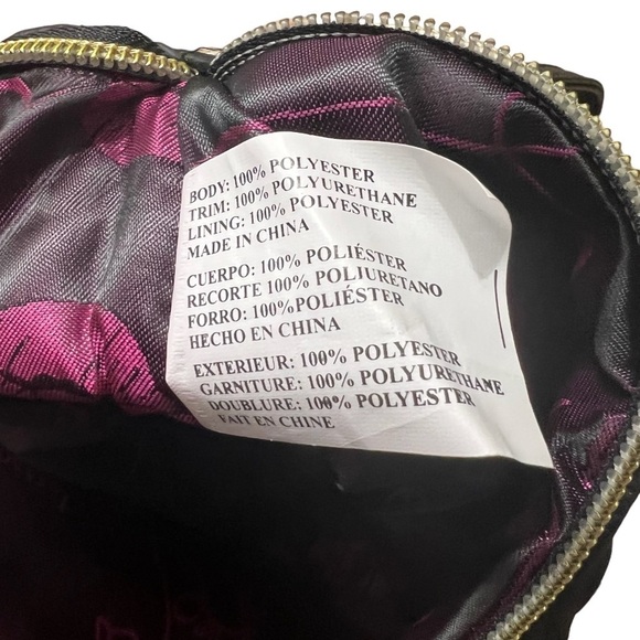 BETSEY JOHNSON Quilted Cosmetic Case in Classic Black w/ Pink Roses Lining - Picture 4 of 6